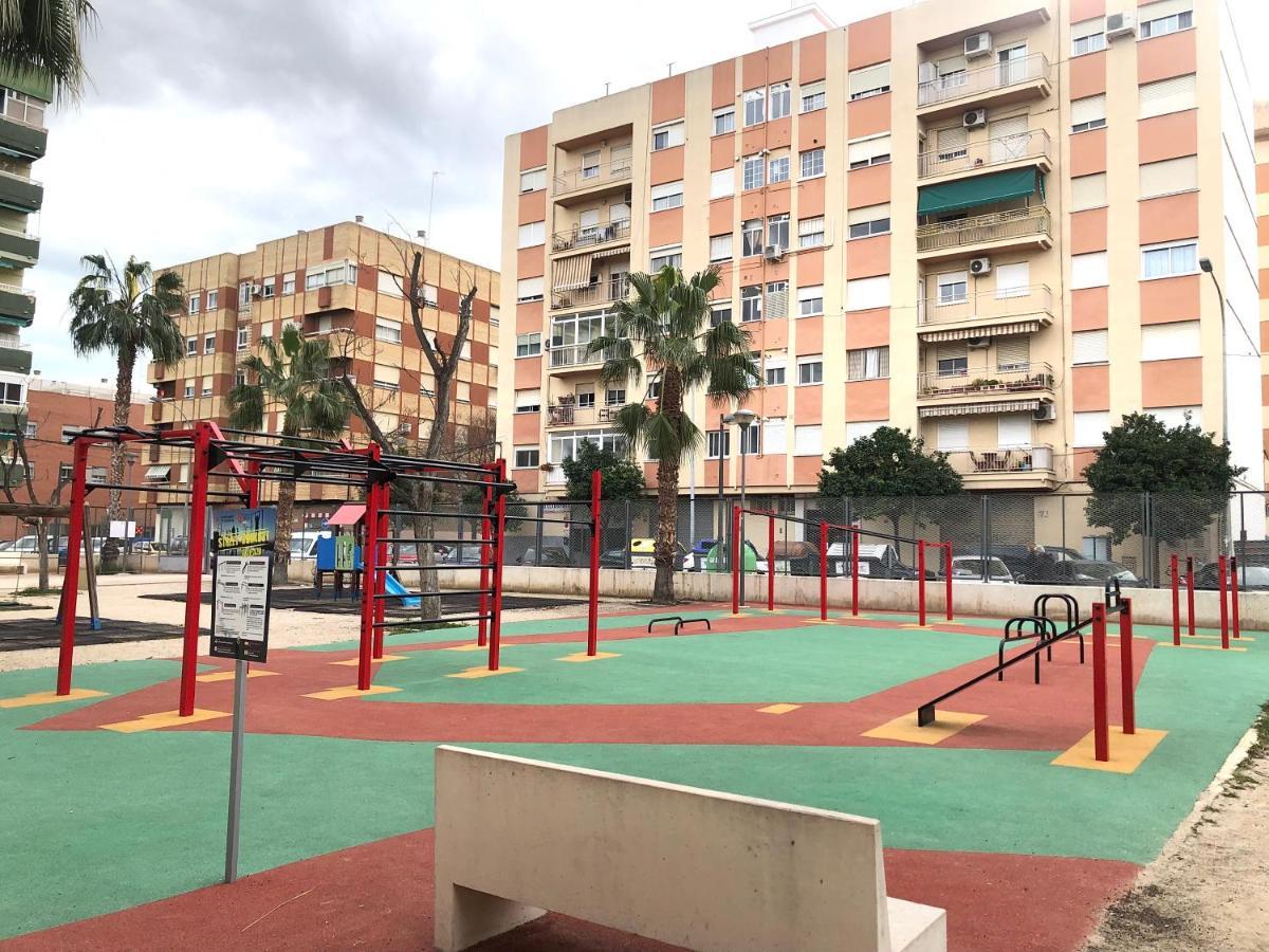 ☆The Peaceful Valencia Homestay☆ W/ Terrace⌘Parking⌘Bbq Eksteriør bilde